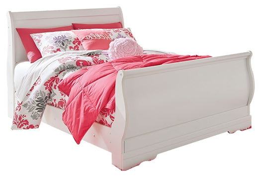 Anarasia  Sleigh Bed